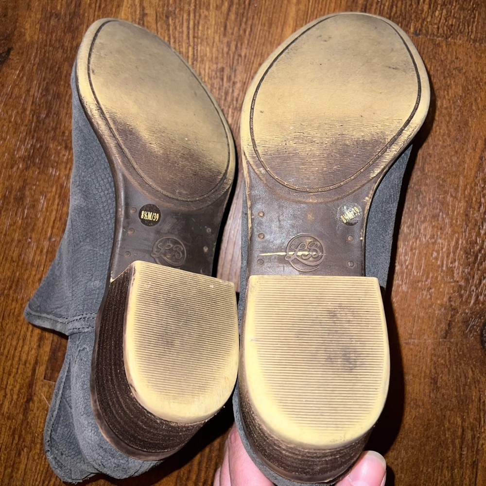 Lucky Brand Gray Snakeskin Leather Low Block Heel Ankle Boots Size 8.5 - Picture 8 of 9